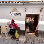 Hotel Andean Host Inn